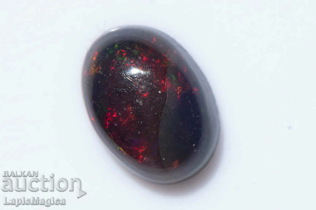 Opal etiopian 0,52 ct Cabochon oval #6