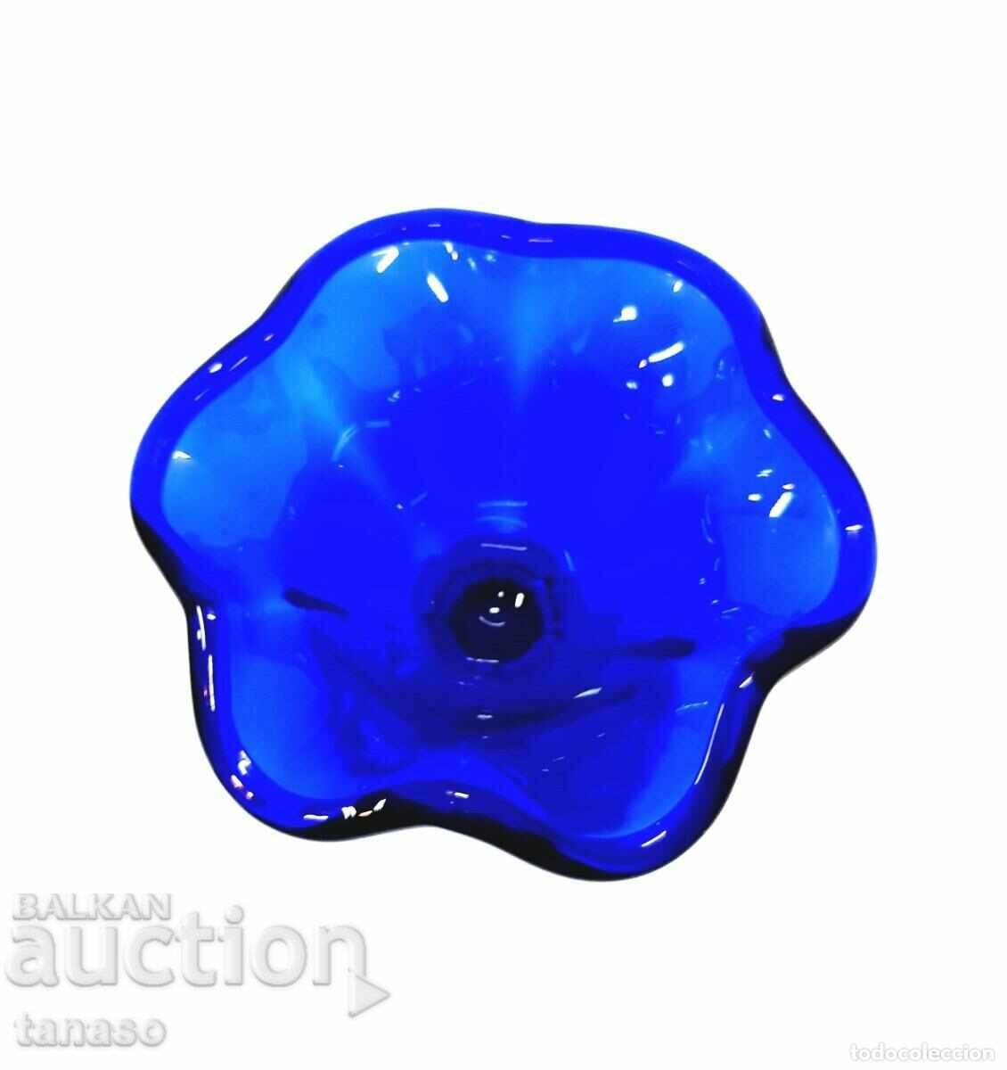 Auction Italian Cobalt Blue Glass Candy Bowl(9.2) Auction Italian Cobalt Blue Glass Candy Bowl(9.2)