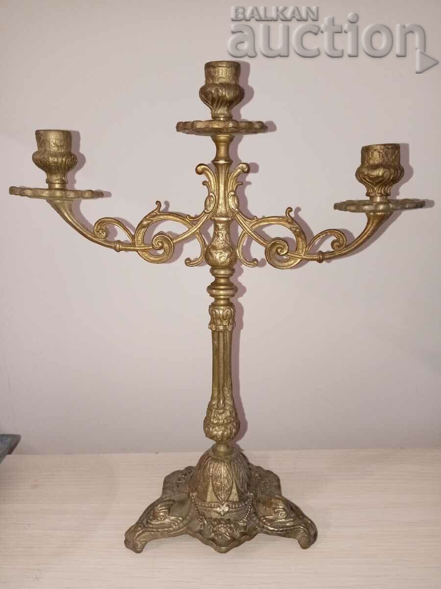sfeșnic baroc antic bronz solid triplu secolul al XVIII-lea secolul al XIX-lea cu preț 171.00 BGN | € 87.43