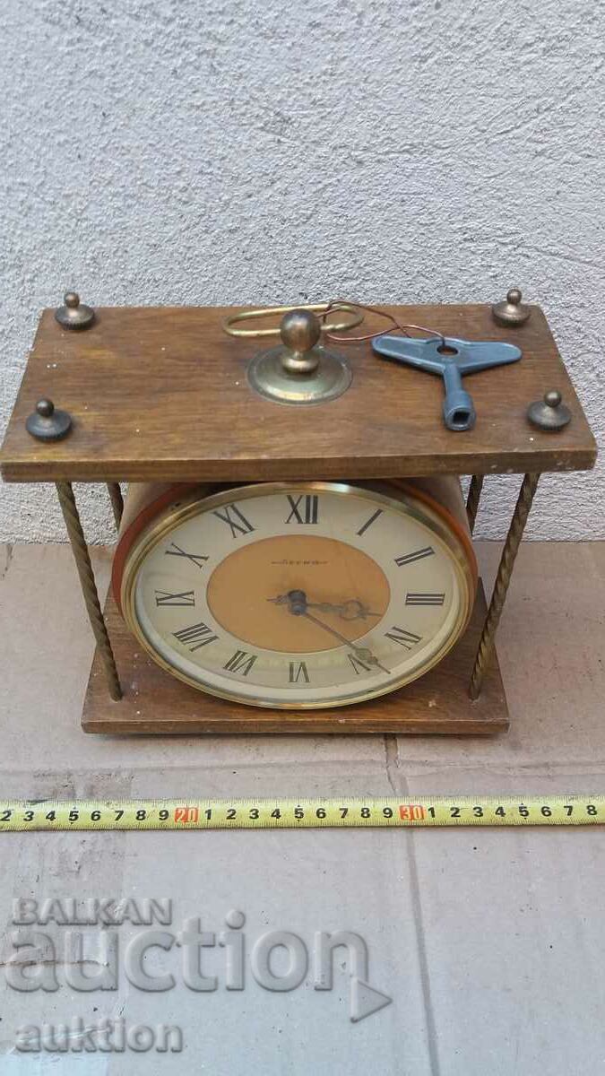 Аукцион КАМИНЕН ЧАСОВНИК "ВЕСНА" РУСКИ Аукцион КАМИНЕН ЧАСОВНИК "ВЕСНА" РУСКИ