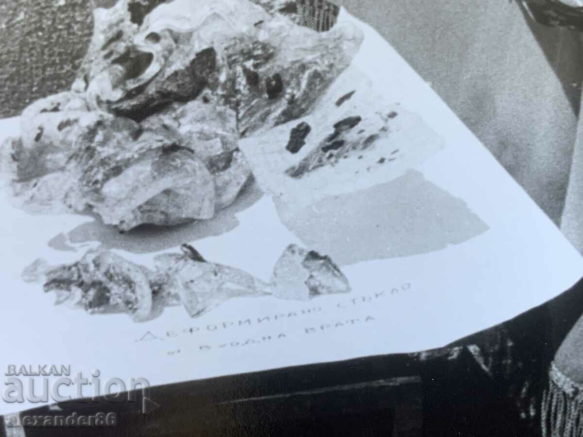 Delivery of The Party House after the fire in 1990.