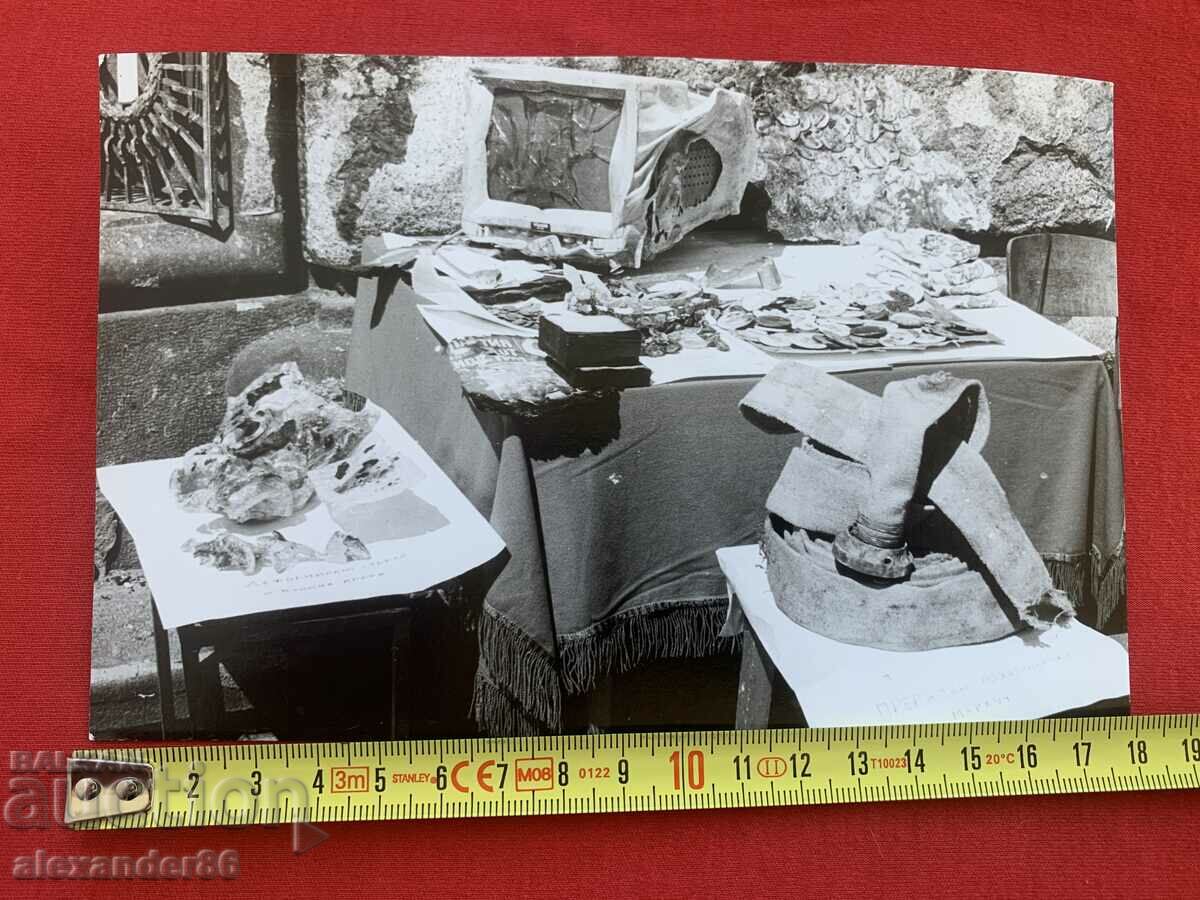 The Party House after the fire in 1990. - 5