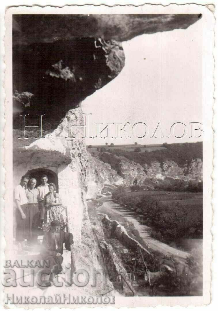 1943 SMALL OLD PHOTO RUSE BASARBOVO MONK CHRYSANTH G901 1943 SMALL OLD PHOTO RUSE BASARBOVO MONK CHRYSANTH G901