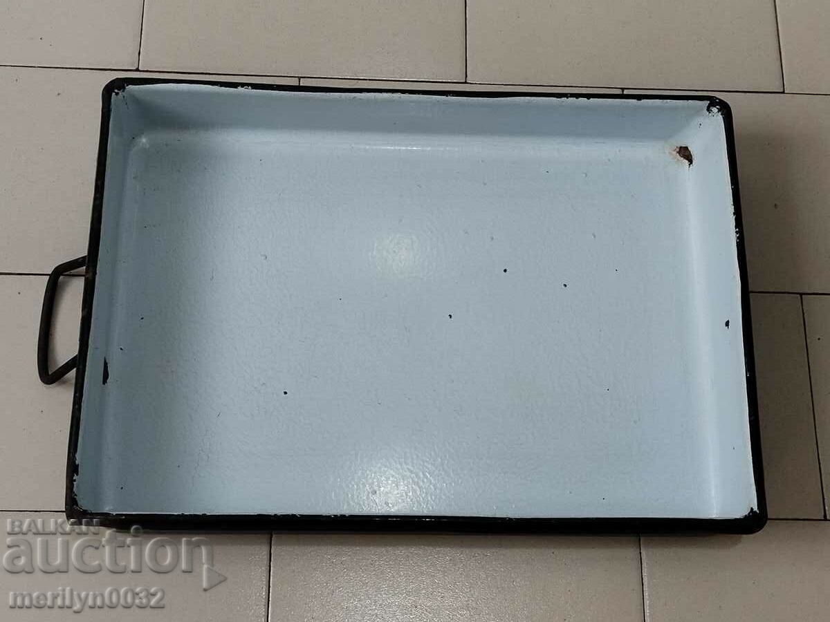 Old enameled pan 50/40 cm pot with enamel pan tray with price 67.00 BGN | € 34.26