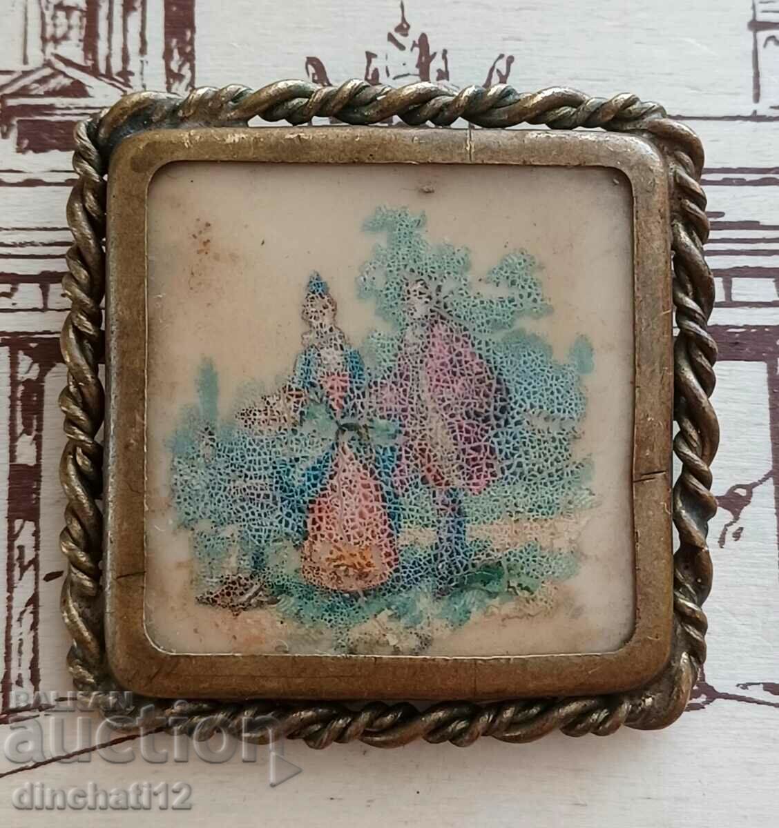 Delivery of Old brooch - Badge Delivery of Old brooch - Badge