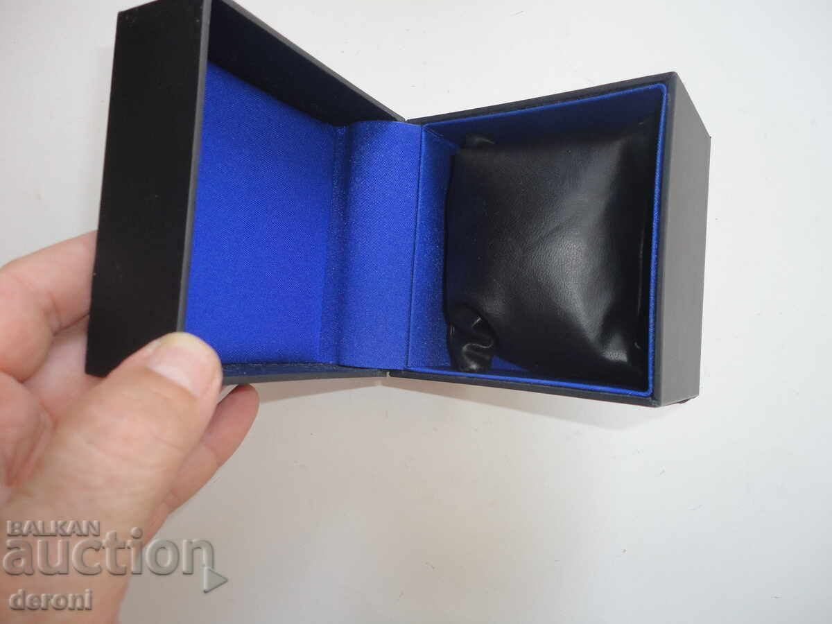 Auction Joop watch box Auction Joop watch box