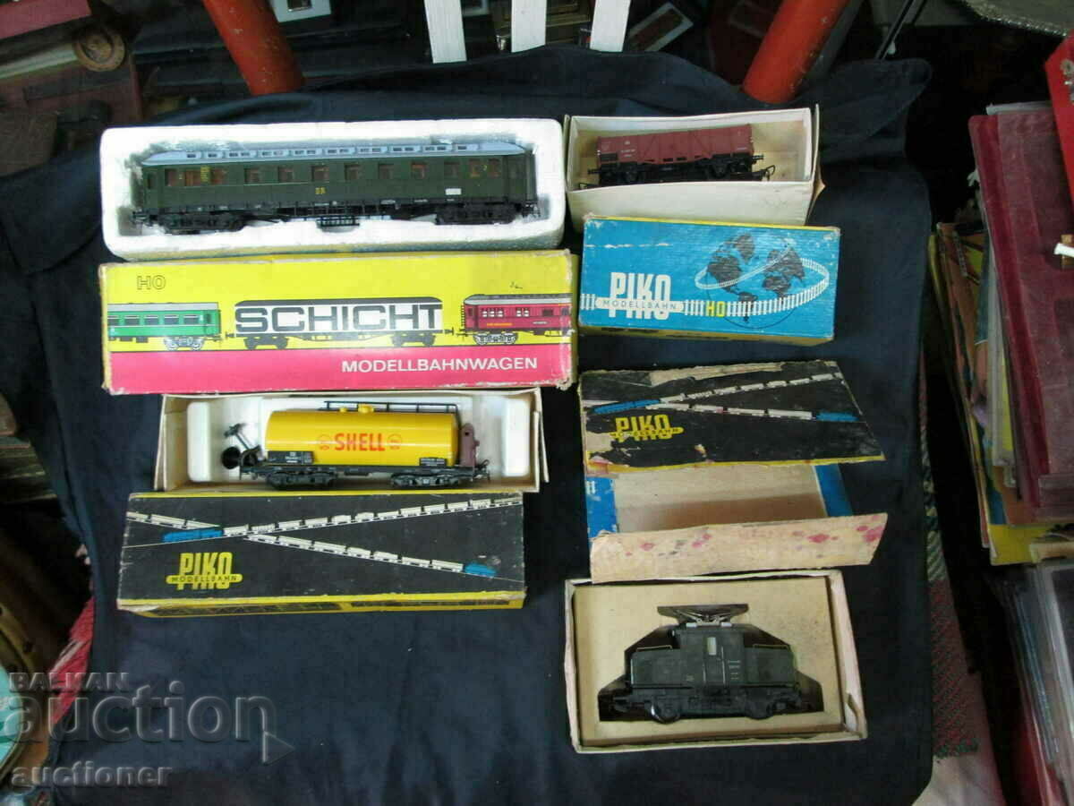 RARE OLD PIKO LOCOMOTIVE MODELS, WAGONS, TOY MODEL with price 250.00 BGN | € 127.82