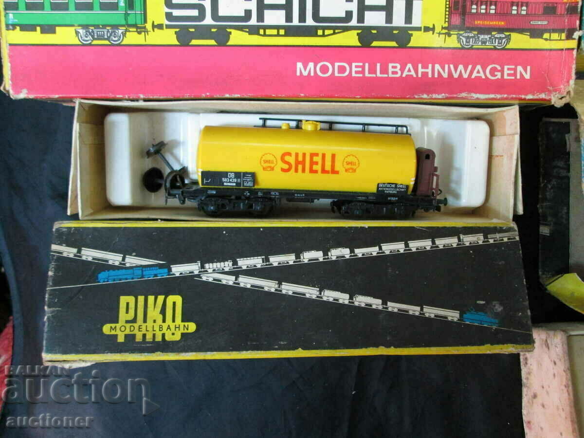 RARE OLD PIKO LOCOMOTIVE MODELS, WAGONS, TOY MODEL - 5
