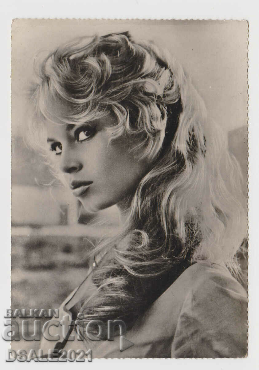 old Postcard actress BRIGITTE BARDOT /71259