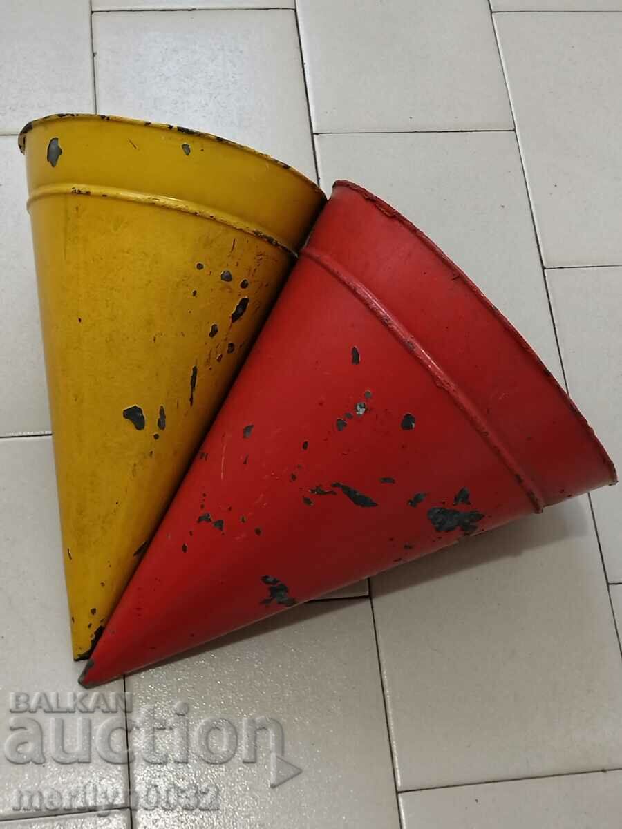 Delivery of Old metal bin, a pair of 2 pieces, from a park early in the 1960s, NRB Delivery of Old metal bin, a pair of 2 pieces, from a park early in the 1960s, NRB