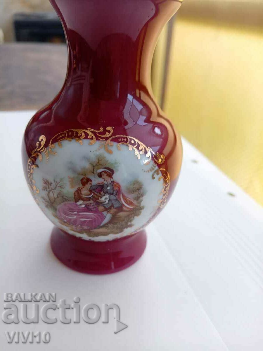 Delivery of A gorgeous Limoges vase