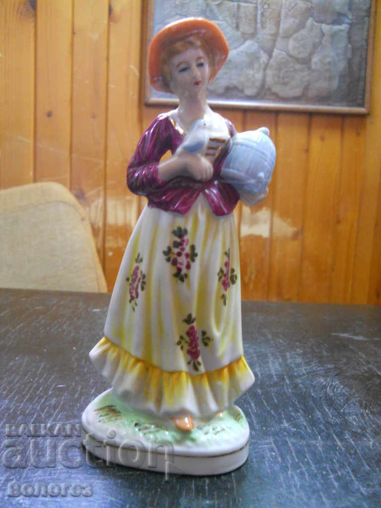 Porcelain figurine - Germany (marked)