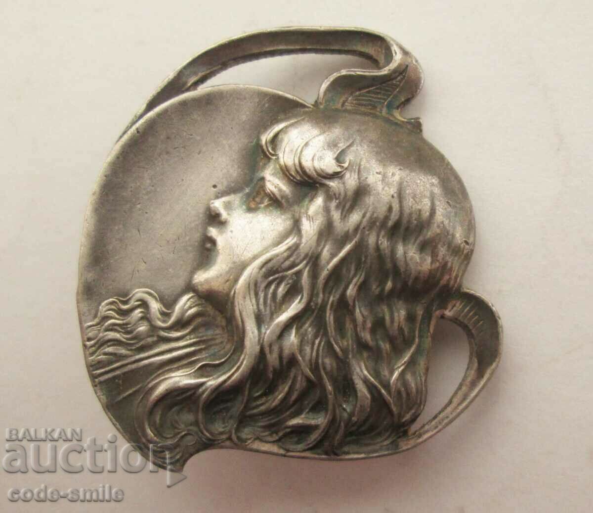 Old ladies brooch Art Nouveau Art Nouveau jewelry with price 100.00 BGN | € 51.13 Old ladies brooch Art Nouveau Art Nouveau jewelry with price 100.00 BGN | € 51.13