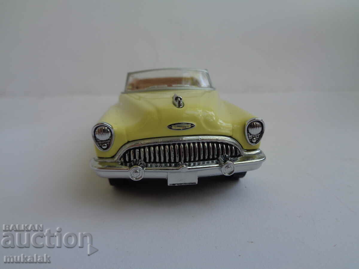 Delivery of 1:43 DINKY MATCHBOX BUICK SKYLARK CAR MODEL Delivery of 1:43 DINKY MATCHBOX BUICK SKYLARK CAR MODEL