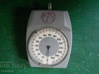 Manometer for blood pressure apparatus - USSR