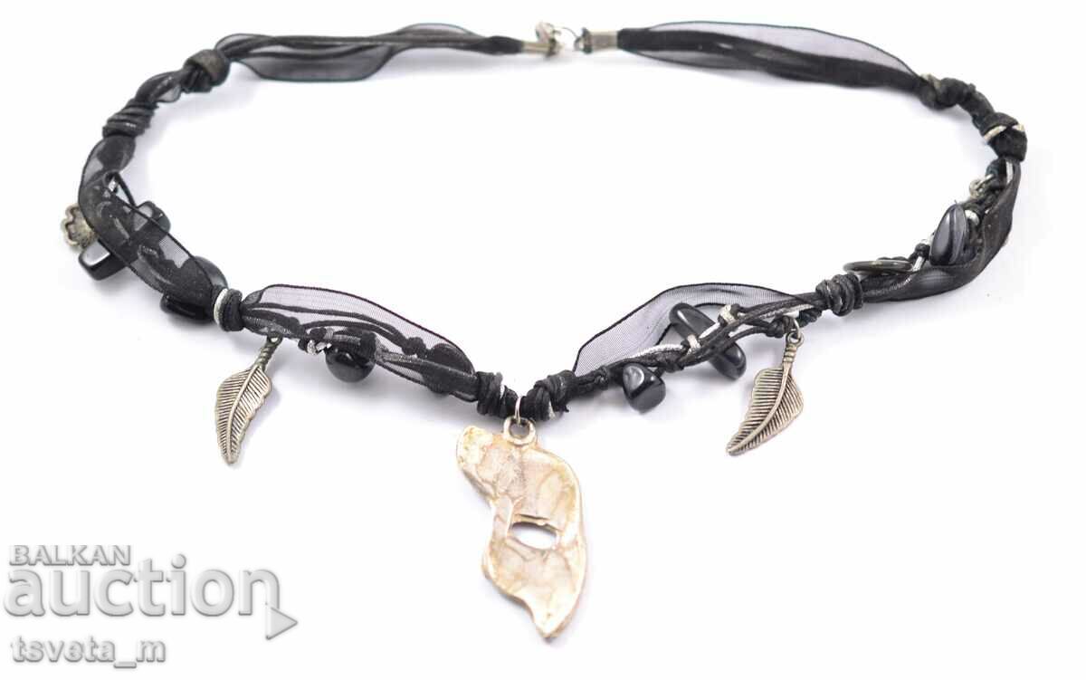 Women's necklace, necklace with price 10.00 BGN | € 5.11 Women's necklace, necklace with price 10.00 BGN | € 5.11