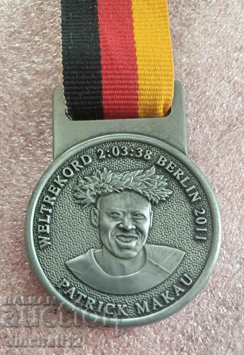 Auction Berlin Marathon BMW Berlin Marathon Medal 2012 Auction Berlin Marathon BMW Berlin Marathon Medal 2012