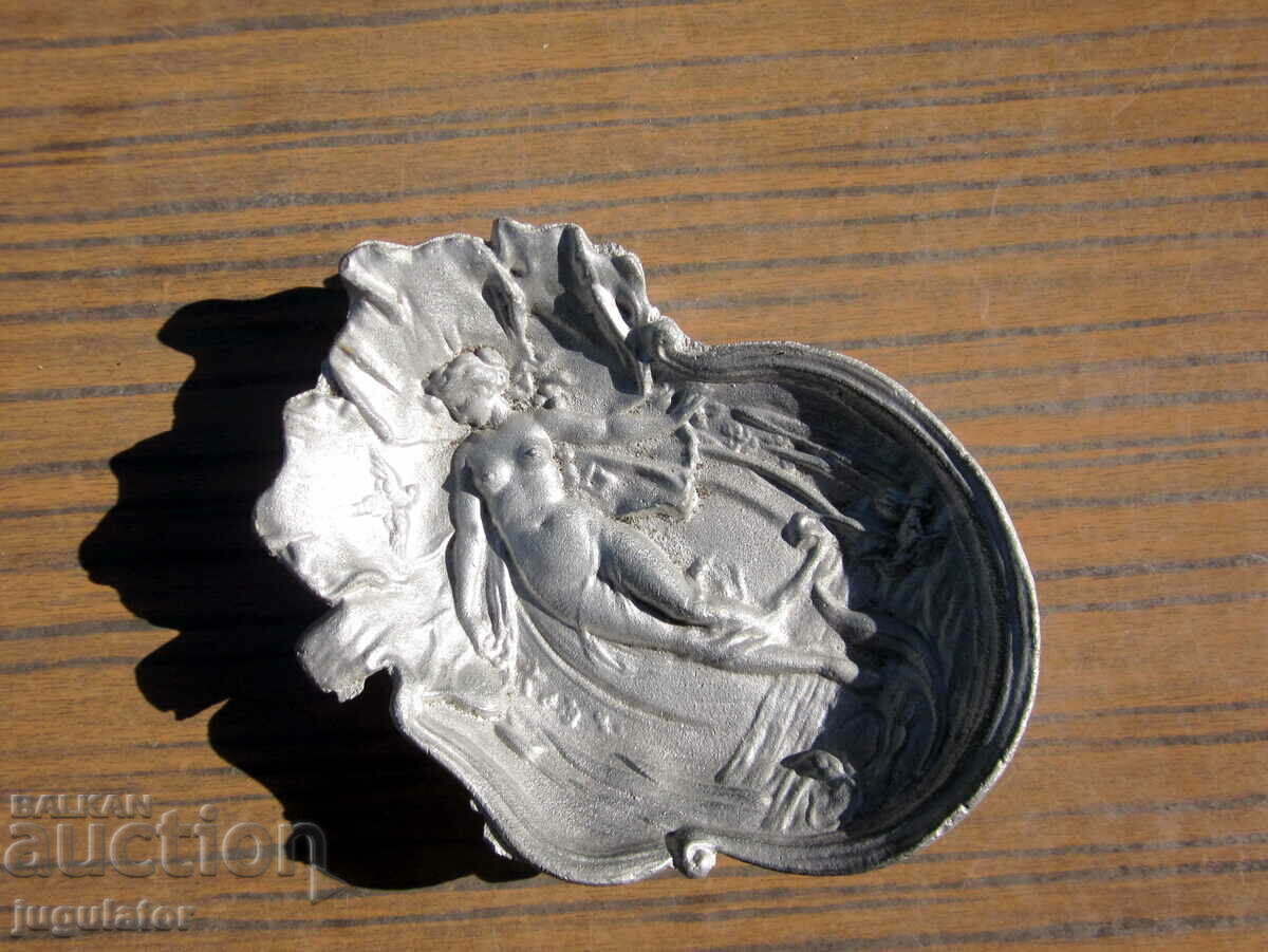 Auction old metal erotic ashtray with naked woman Auction old metal erotic ashtray with naked woman