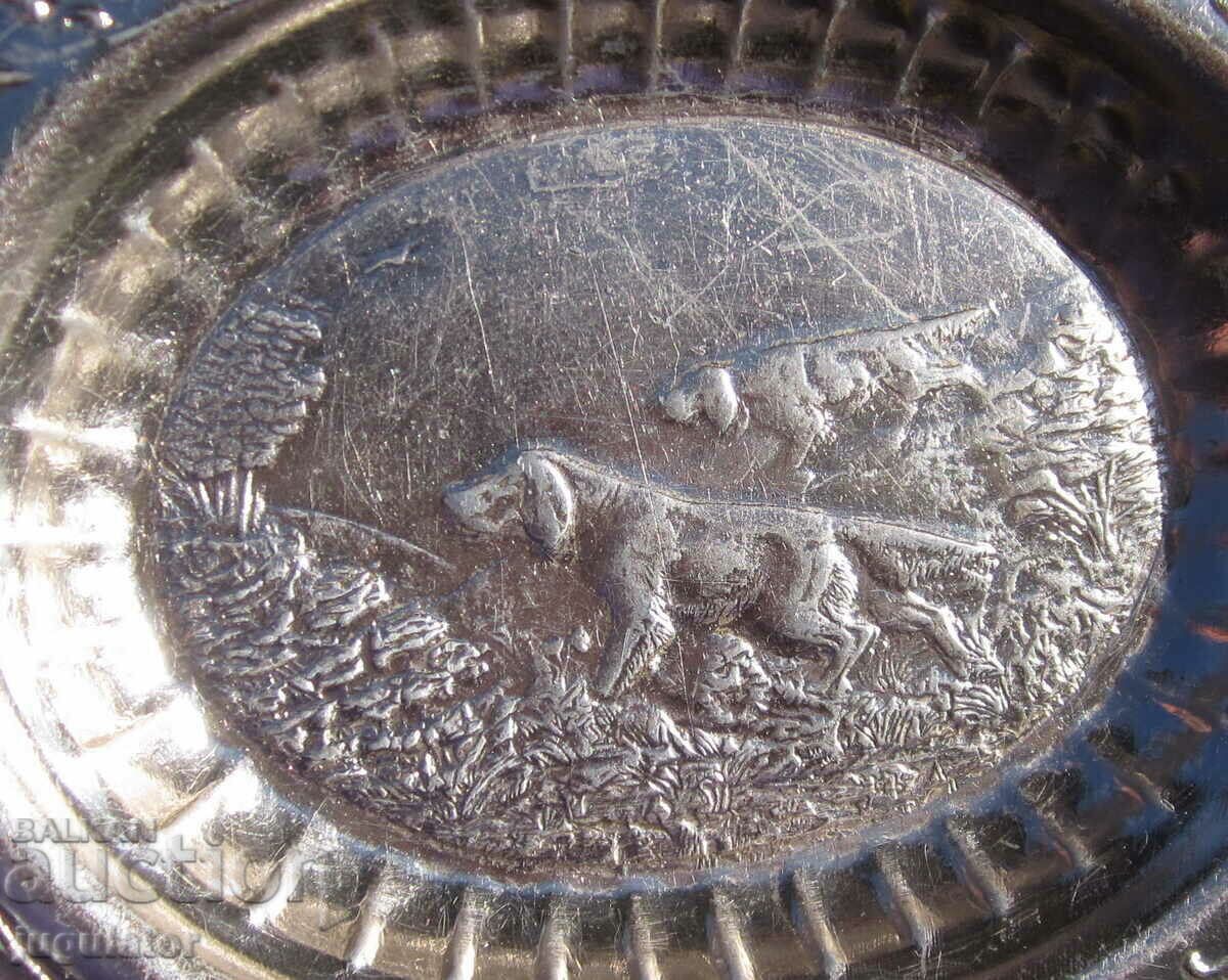 old metal hunting nut bowl with hunting hounds with price 15.00 BGN | € 7.67 old metal hunting nut bowl with hunting hounds with price 15.00 BGN | € 7.67