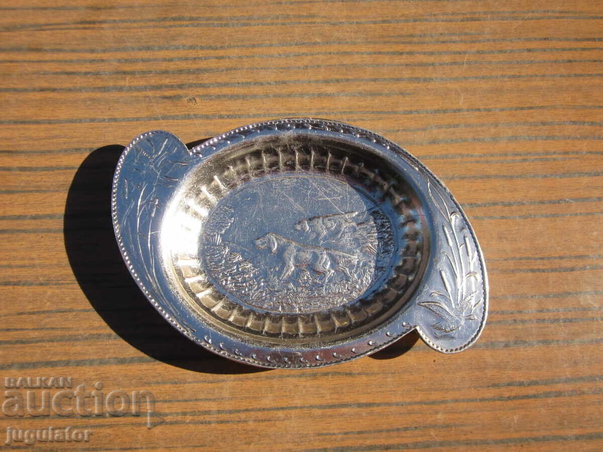 old metal hunting nut bowl with hunting hounds old metal hunting nut bowl with hunting hounds