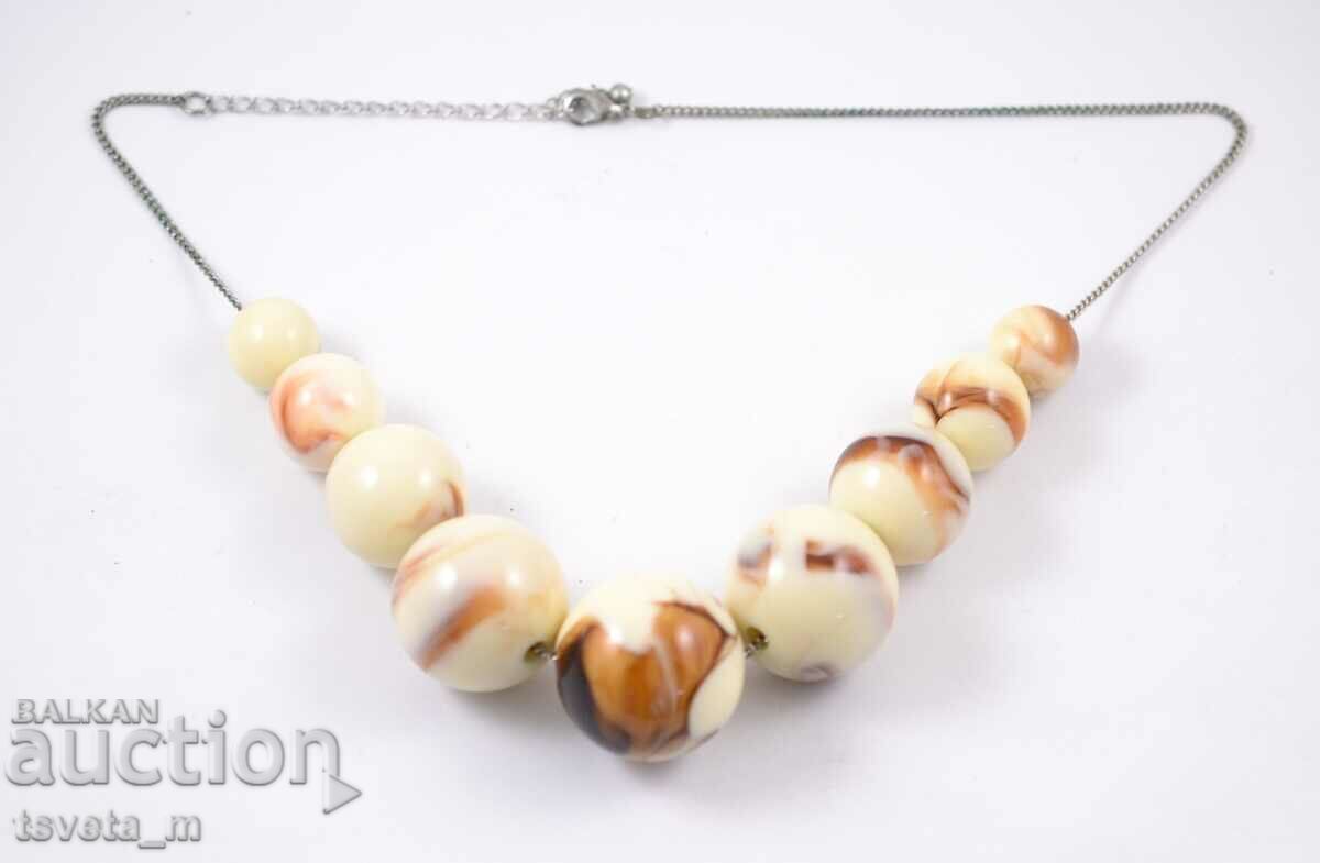 Women's necklace, necklace