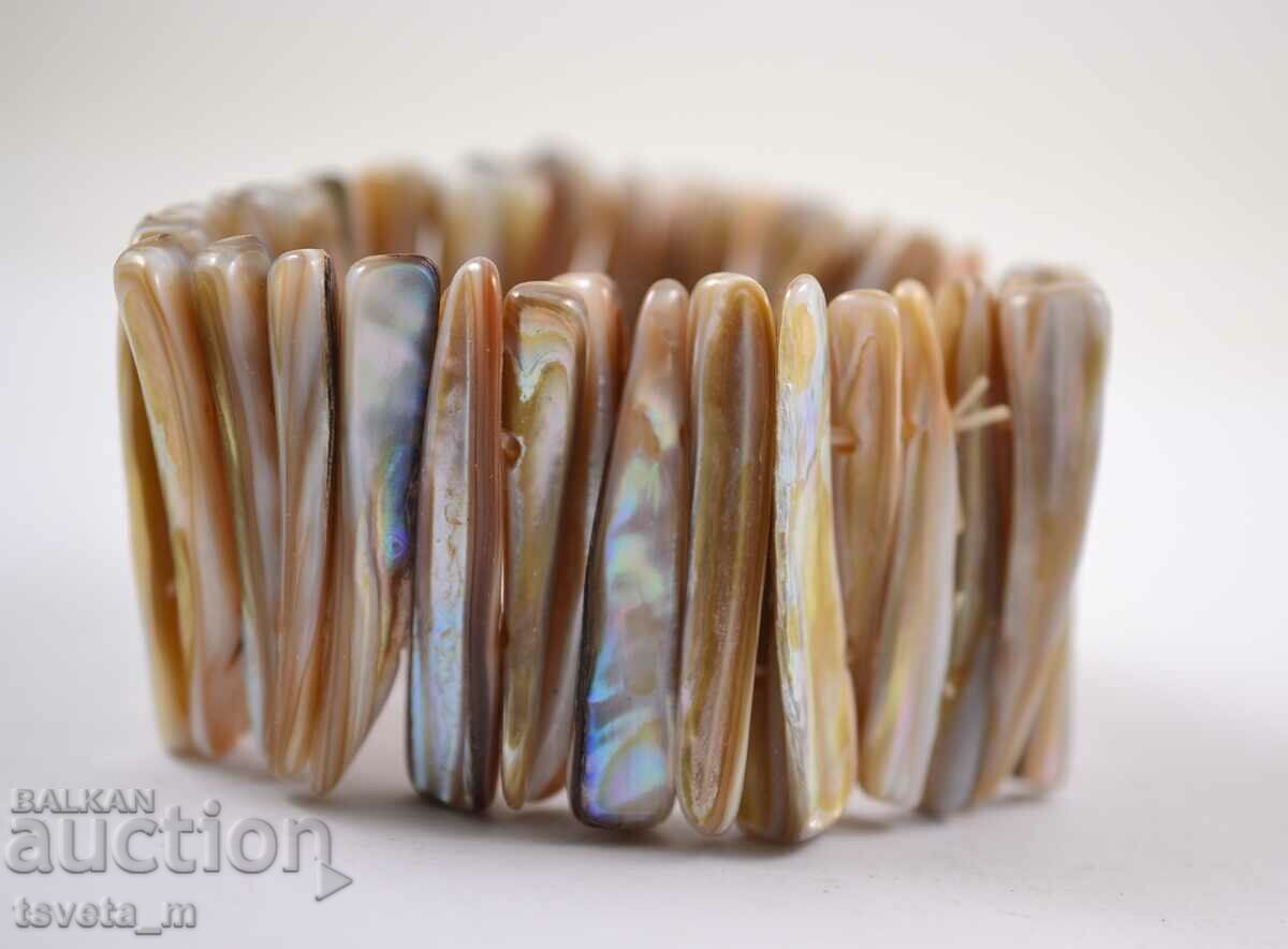 Stretch bracelet made of clam shell, mother of pearl Stretch bracelet made of clam shell, mother of pearl