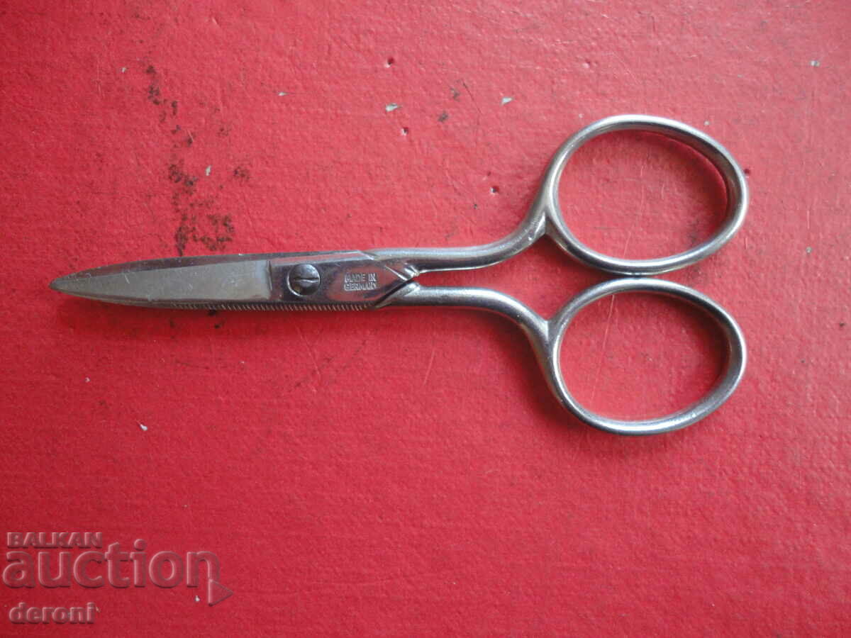 Licitație foarfece germane pentru manichiura