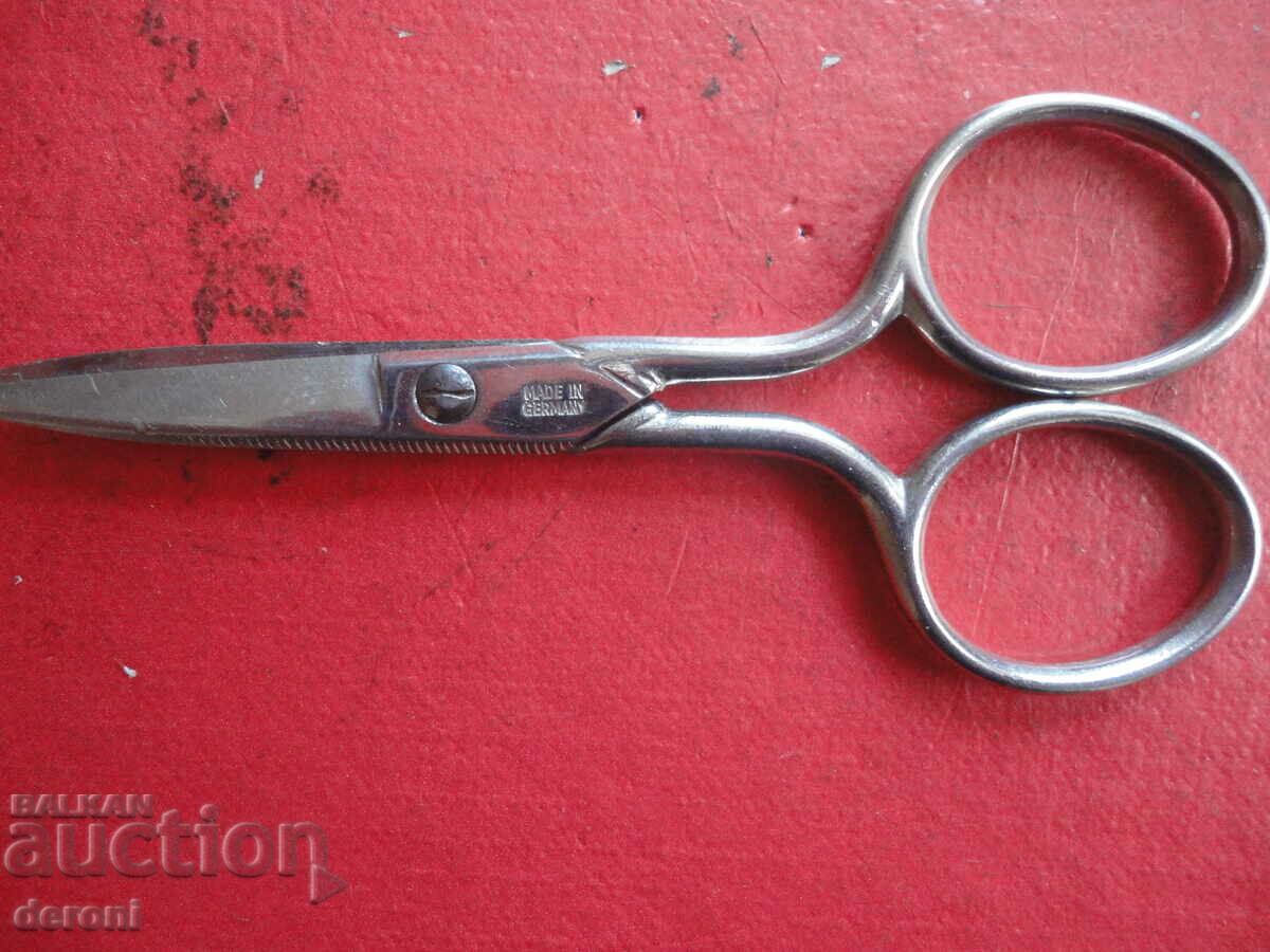 Livrarea foarfece germane pentru manichiura