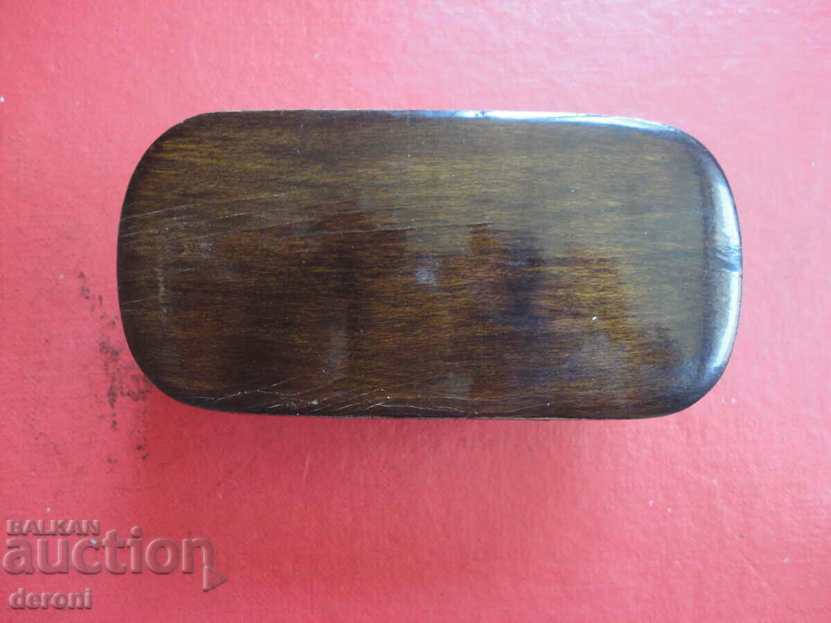 German barber brush for trimming with price 10.00 BGN | € 5.11 German barber brush for trimming with price 10.00 BGN | € 5.11