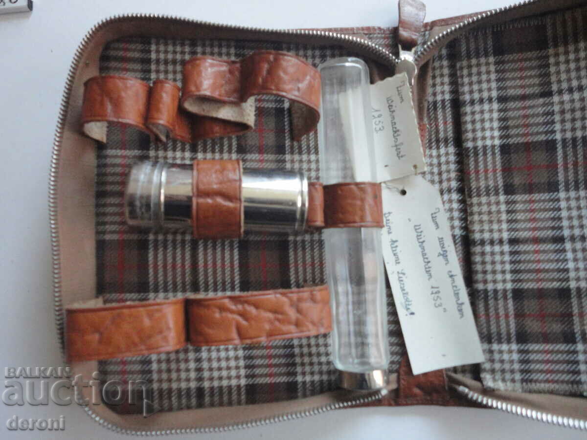 Delivery of German Leather Shaving Kit Box Case Delivery of German Leather Shaving Kit Box Case