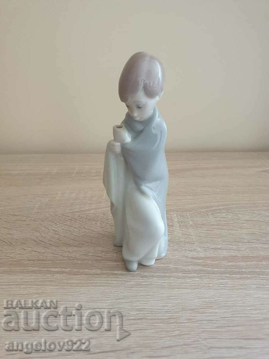 Ισπανικό αγαλματίδιο από πορσελάνη LLADRO