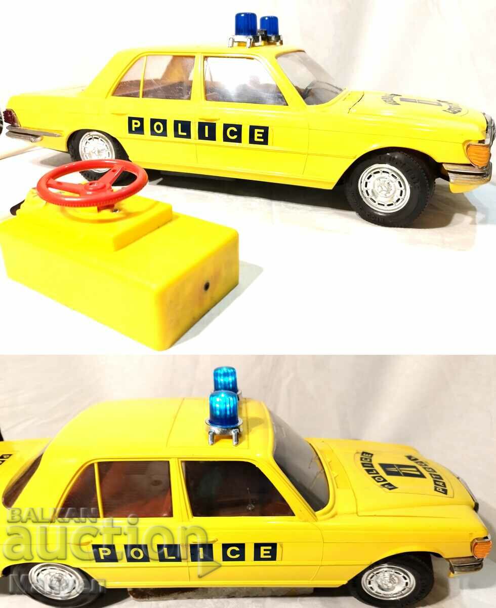 Delivery of Old Toy Rico Mercedes 450 SE - Police.