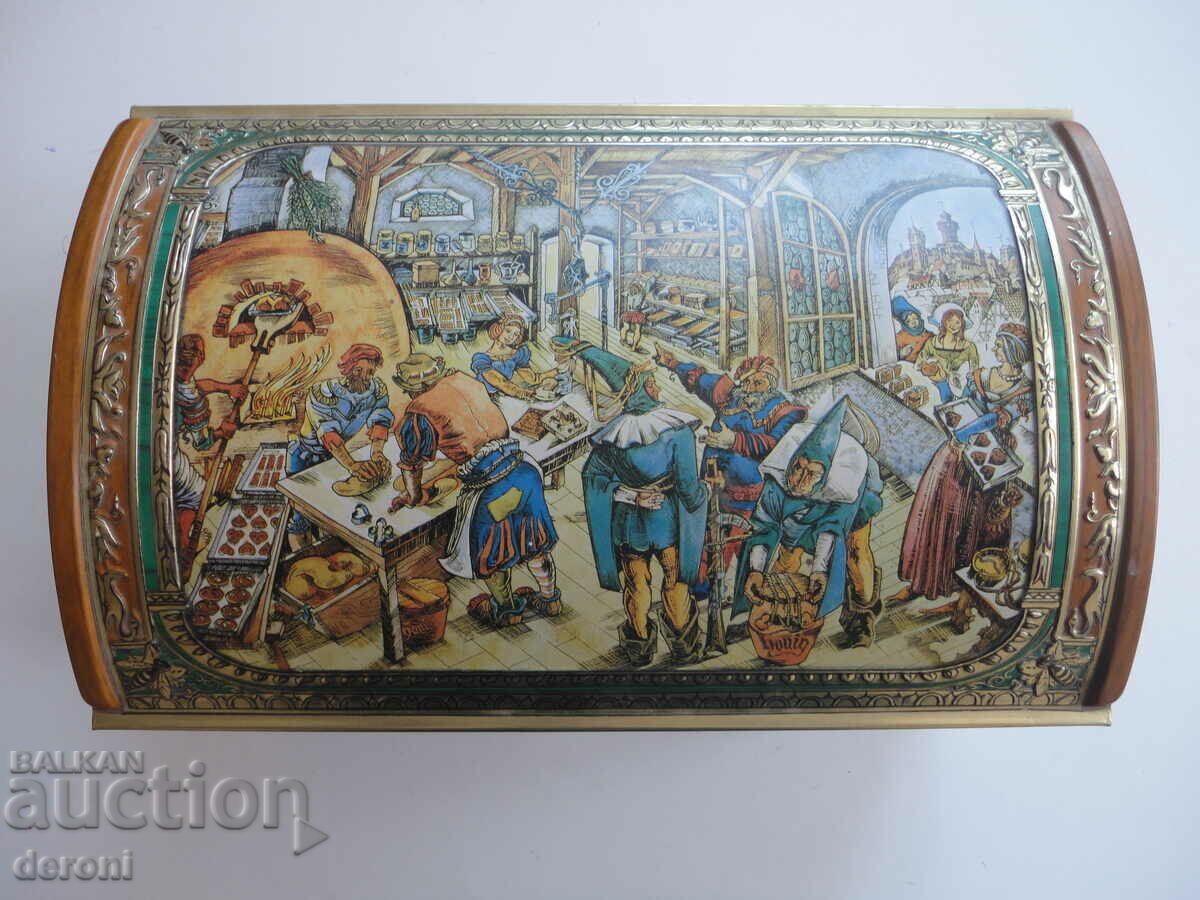 Unique tin box casket with price 60.00 BGN | € 30.68