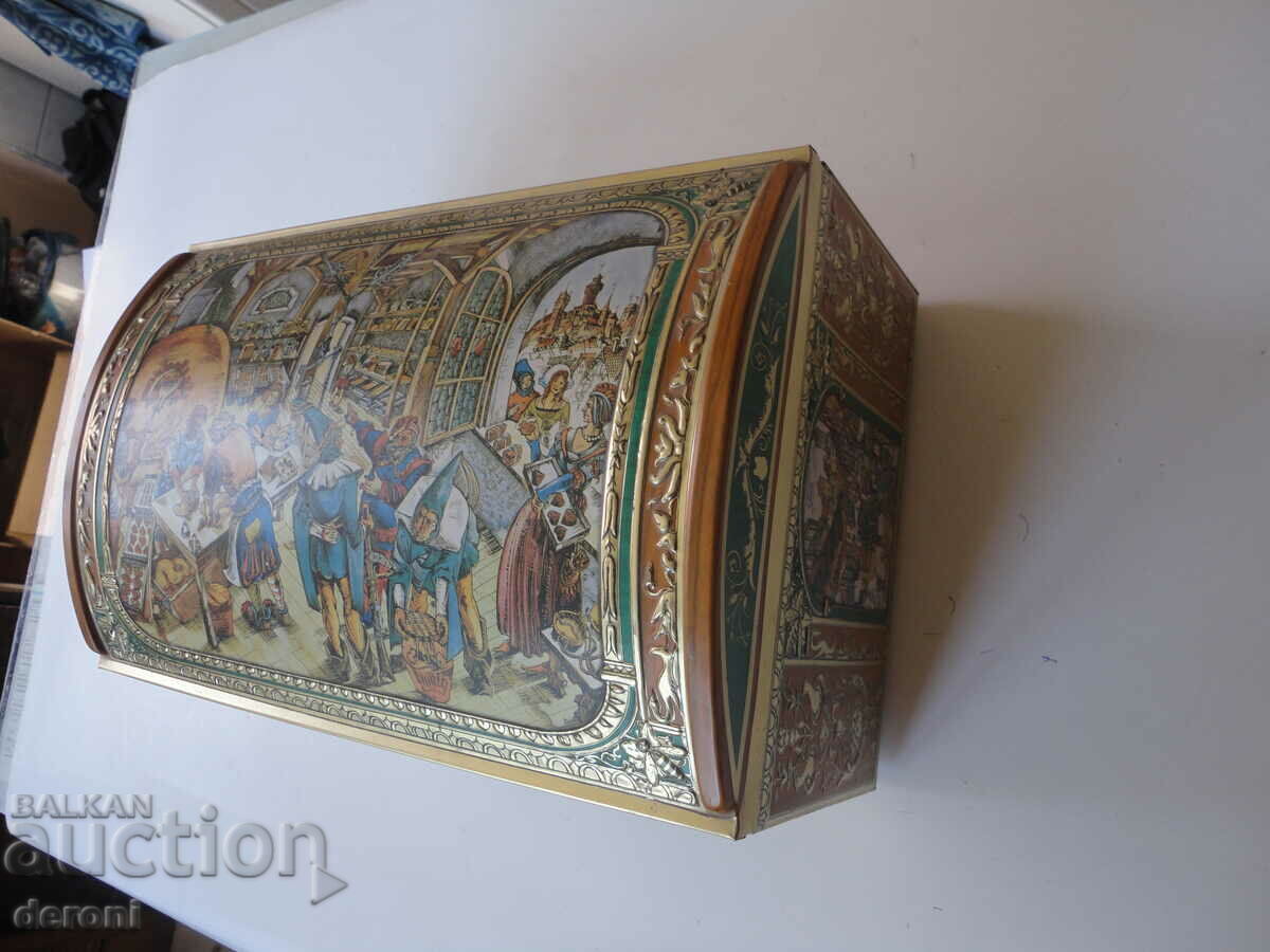 Unique tin box casket - 7