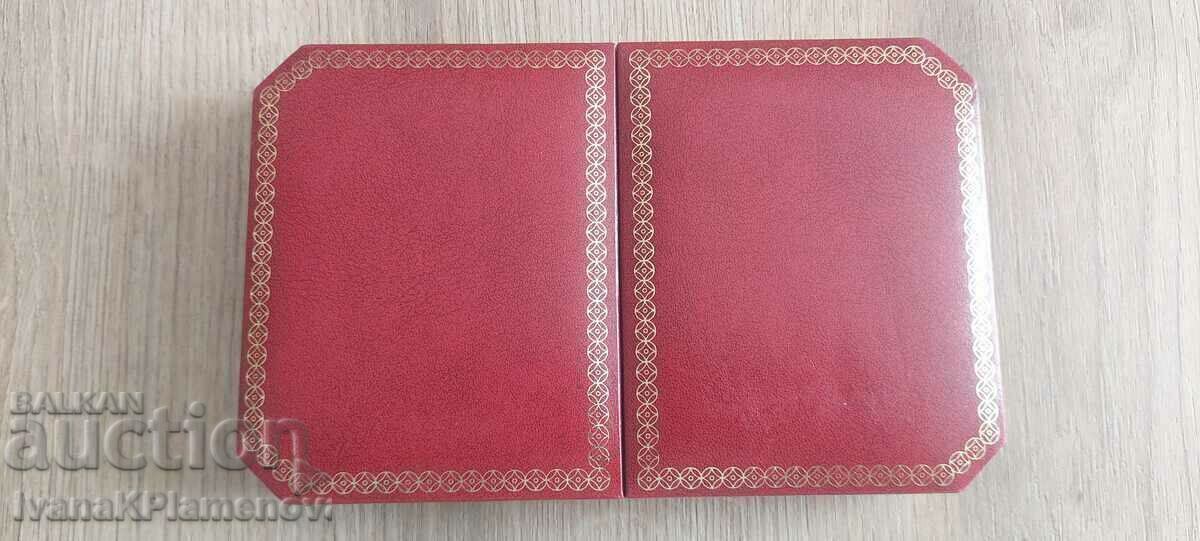 A jewel box for collectors with price 28.00 BGN | € 14.32 A jewel box for collectors with price 28.00 BGN | € 14.32