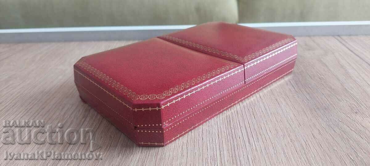 Auction A jewel box for collectors Auction A jewel box for collectors