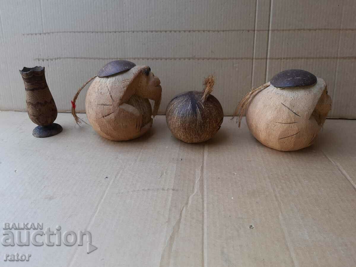Old figures, coconut statuettes - 4 pieces - 7