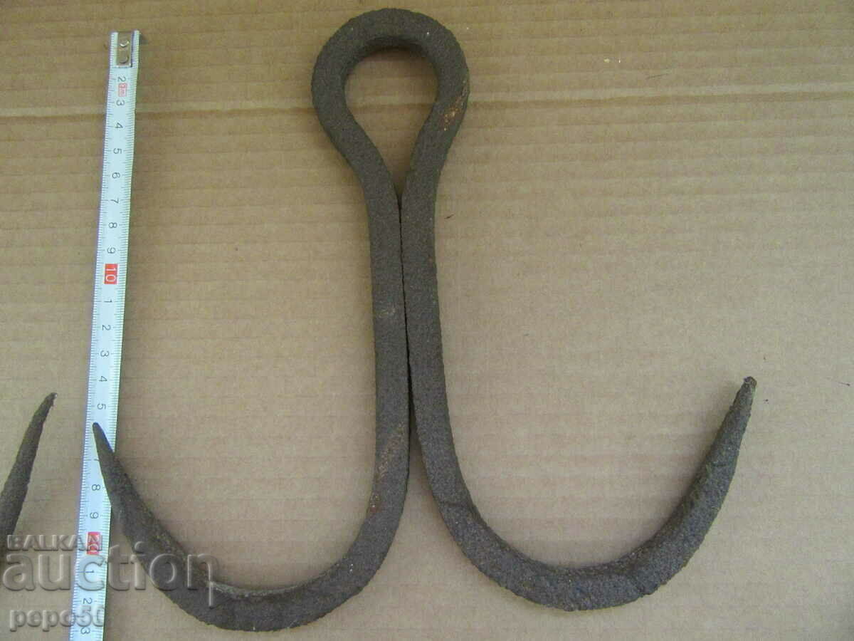 2 pcs. HAND FORGED BUTCHER KNIVES - before 1944. with price 20.00 BGN | € 10.23 2 pcs. HAND FORGED BUTCHER KNIVES - before 1944. with price 20.00 BGN | € 10.23