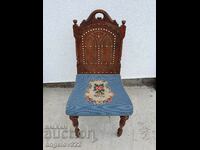 Beautiful vintage solid wood chair!!!