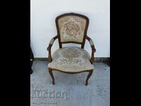 Beautiful vintage solid Romeo and Juliet chair!