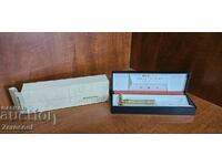 Brici reglabil Gillette ARISTOCRAT 1963 placat cu aur