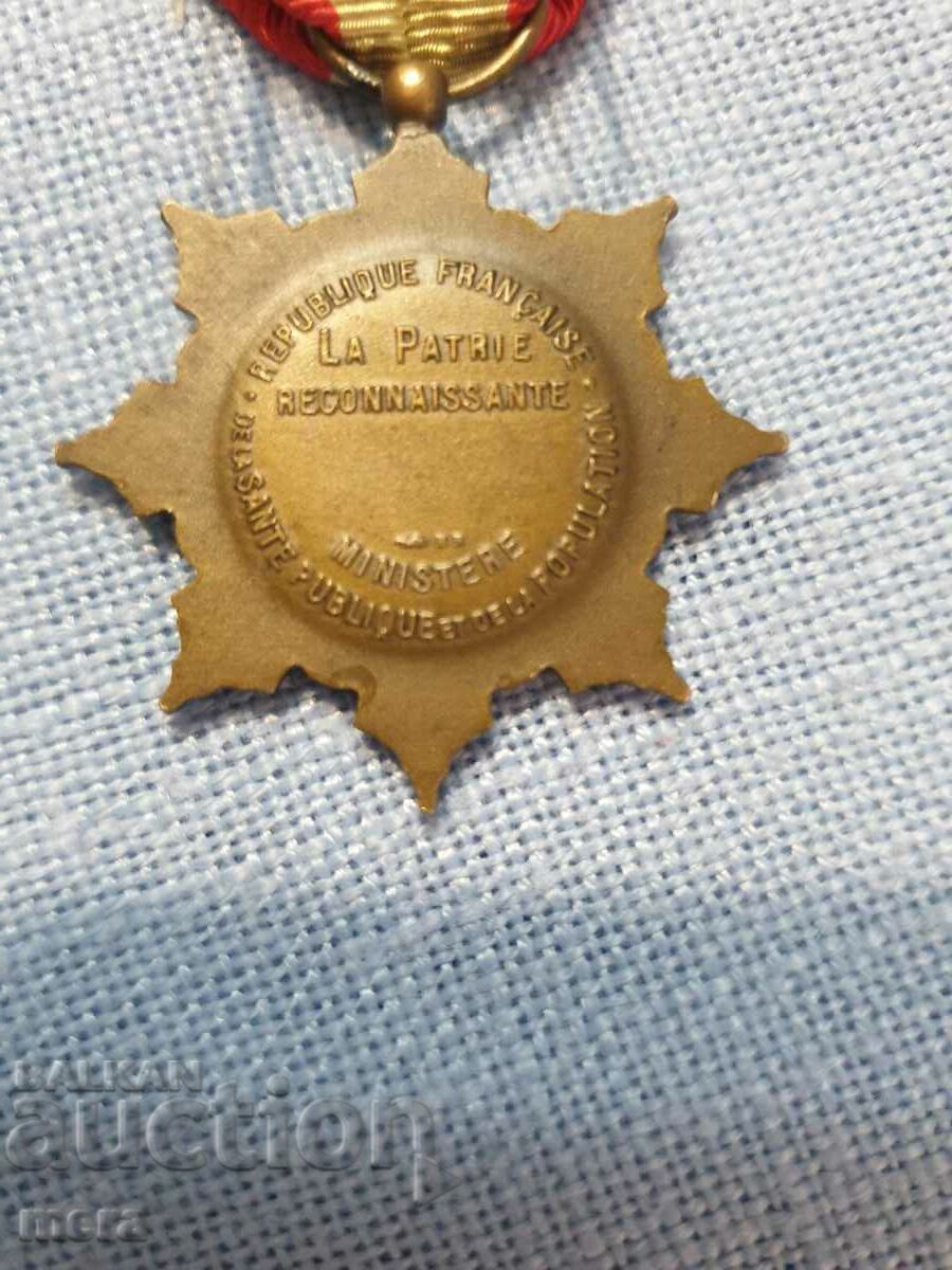 Delivery of French medal from the beginning of the last century Delivery of French medal from the beginning of the last century