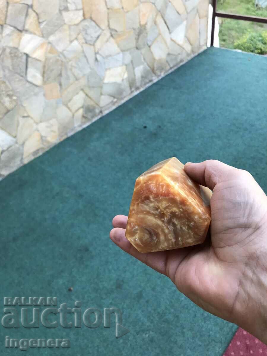 Auction  CANDLESTICK VASE KATALIN BAKELITE