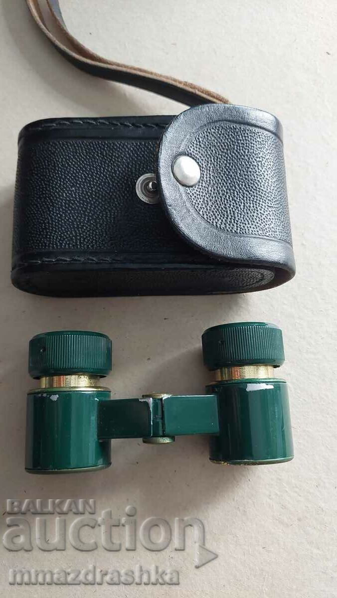 Theater binoculars