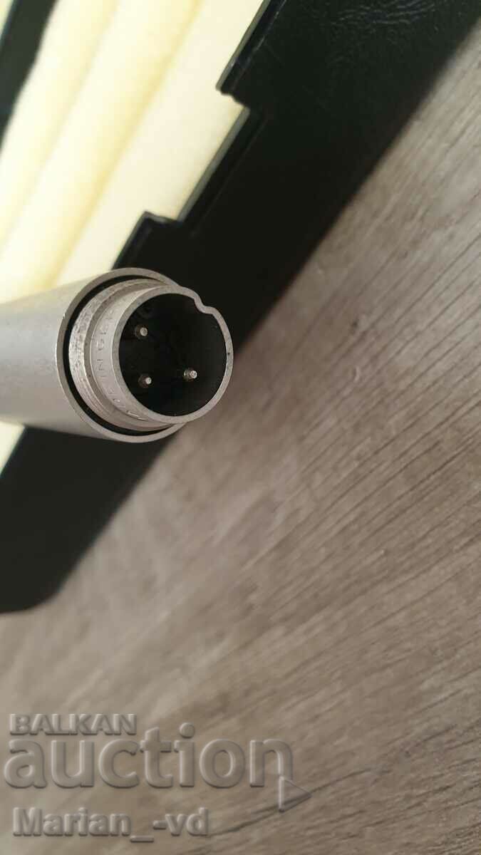 Livrarea Microfon Sennheiser ME80