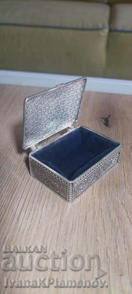 Metal box - 6 Metal box - 6