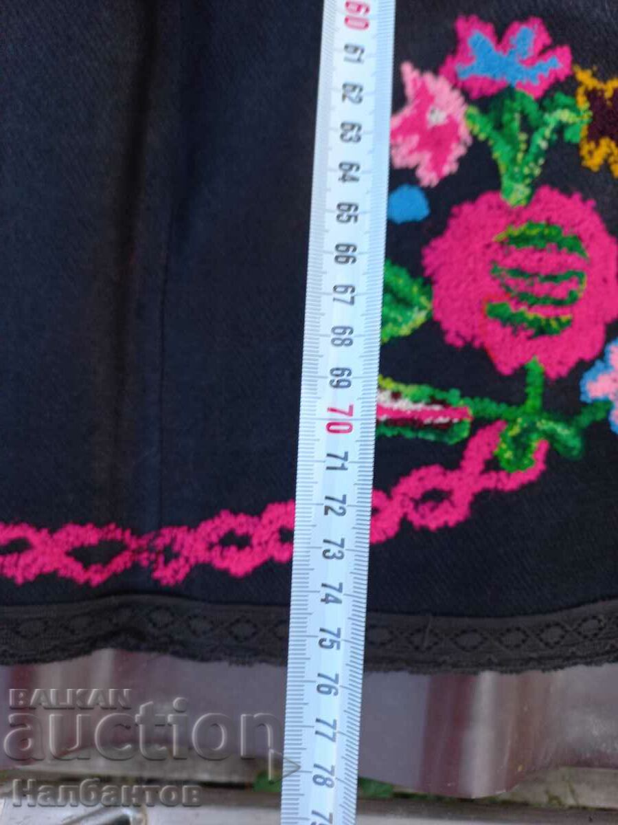 OLD THRACIAN APRON WEAR with price 150.00 BGN | € 76.69 OLD THRACIAN APRON WEAR with price 150.00 BGN | € 76.69