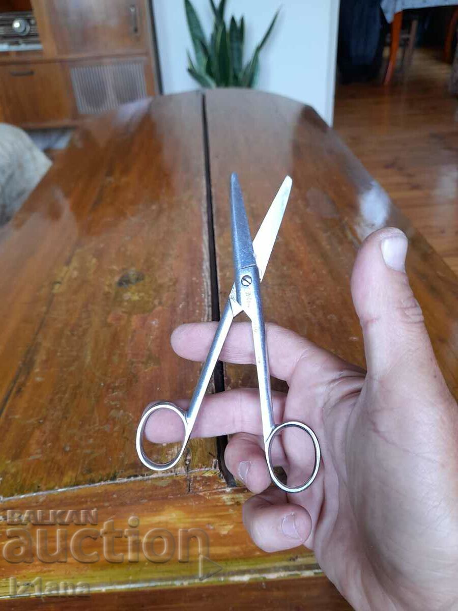 Auction  Old scissors, scissors