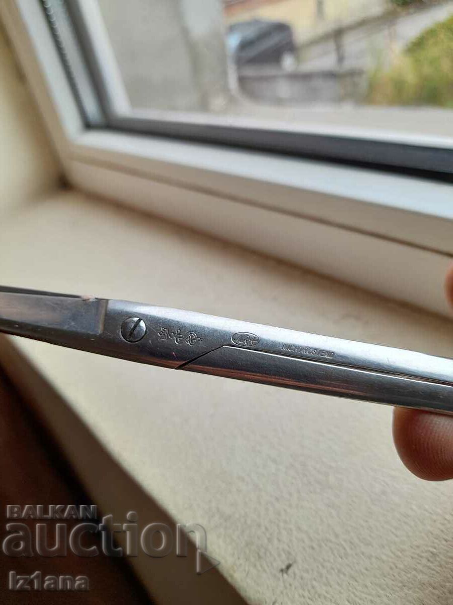 Delivery of Old scissors, scissors