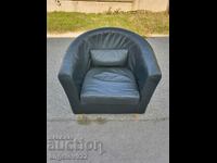 Vintage leather armchair solid!